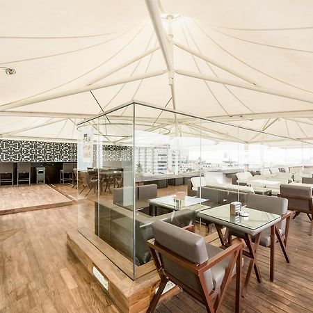 Springs Hotels And Spa Bangalore Luaran gambar