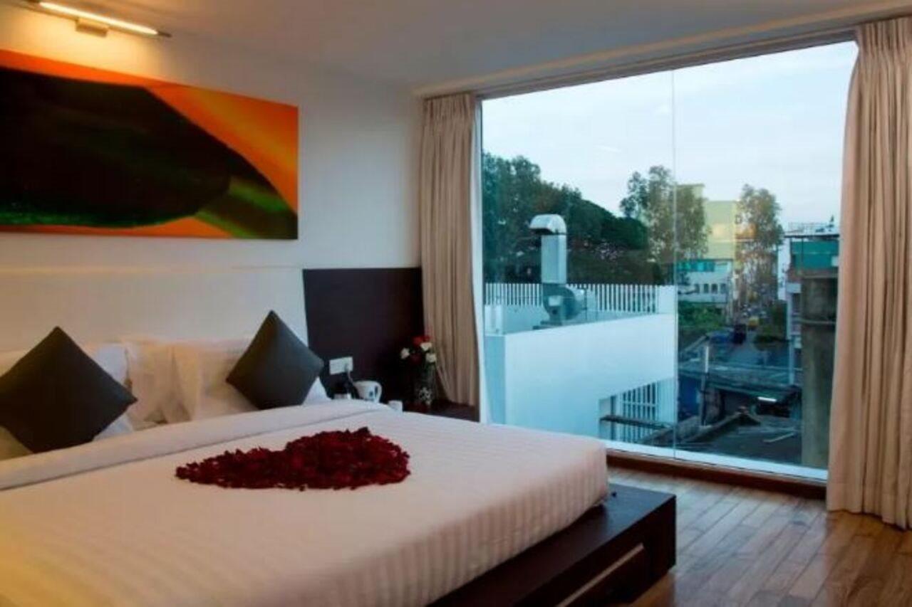 Springs Hotels And Spa Bangalore Luaran gambar