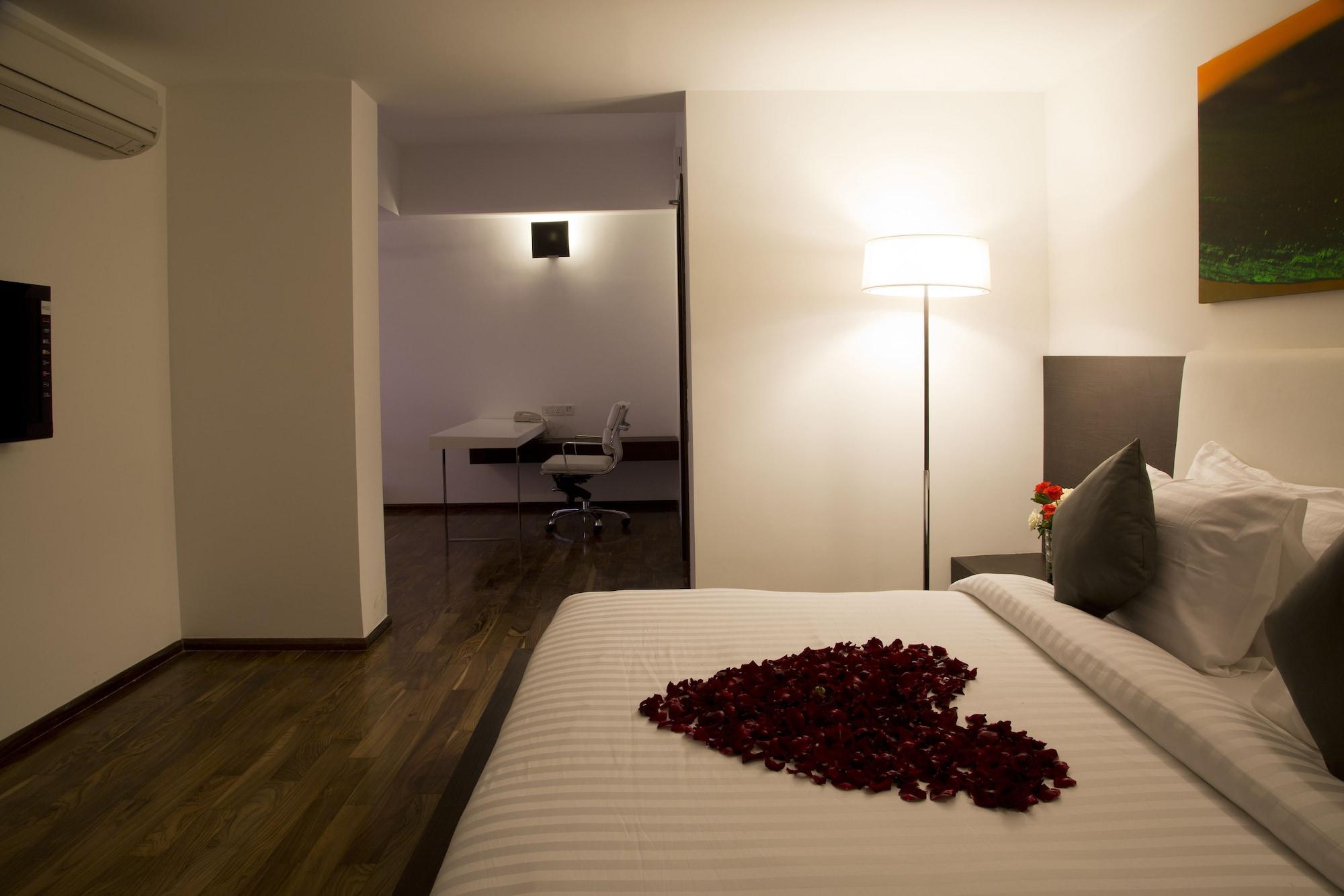 Springs Hotels And Spa Bangalore Luaran gambar