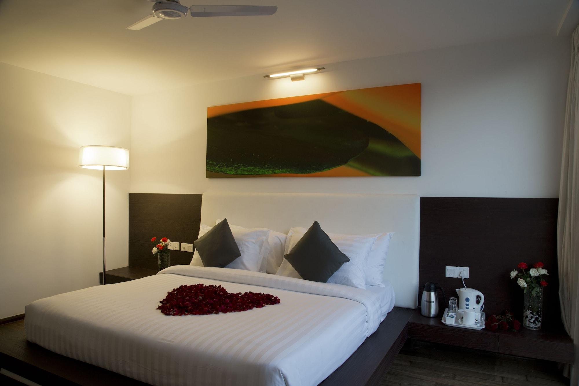 Springs Hotels And Spa Bangalore Luaran gambar