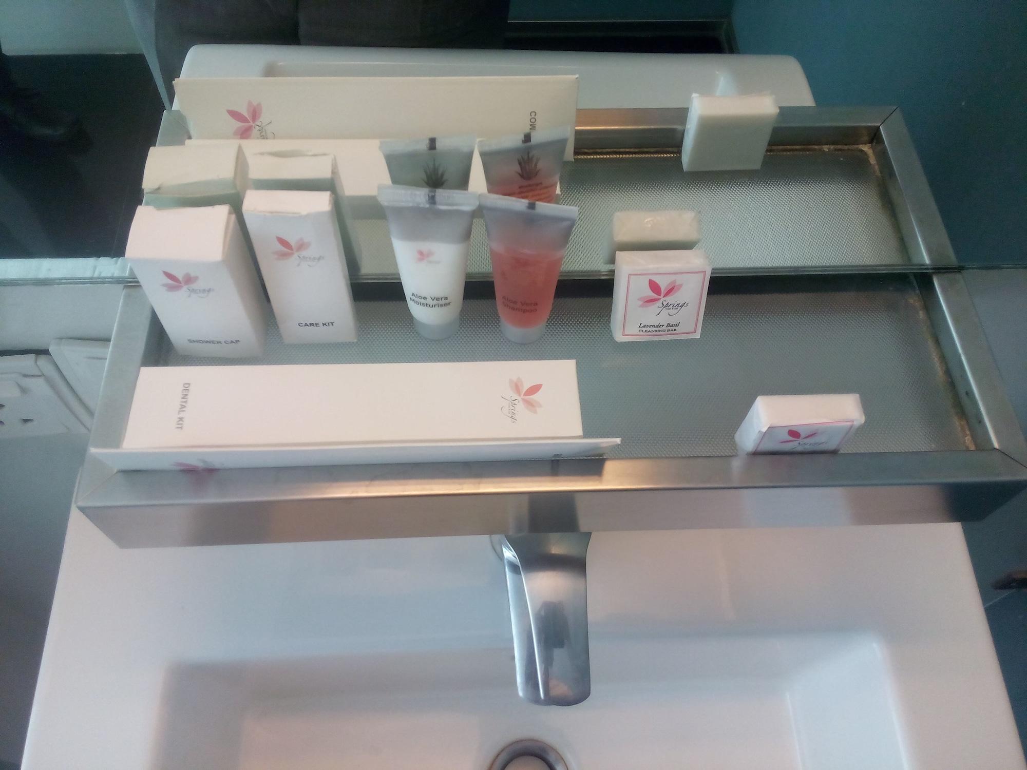 Springs Hotels And Spa Bangalore Luaran gambar