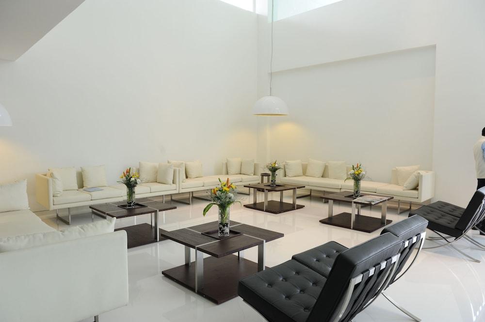Springs Hotels And Spa Bangalore Luaran gambar