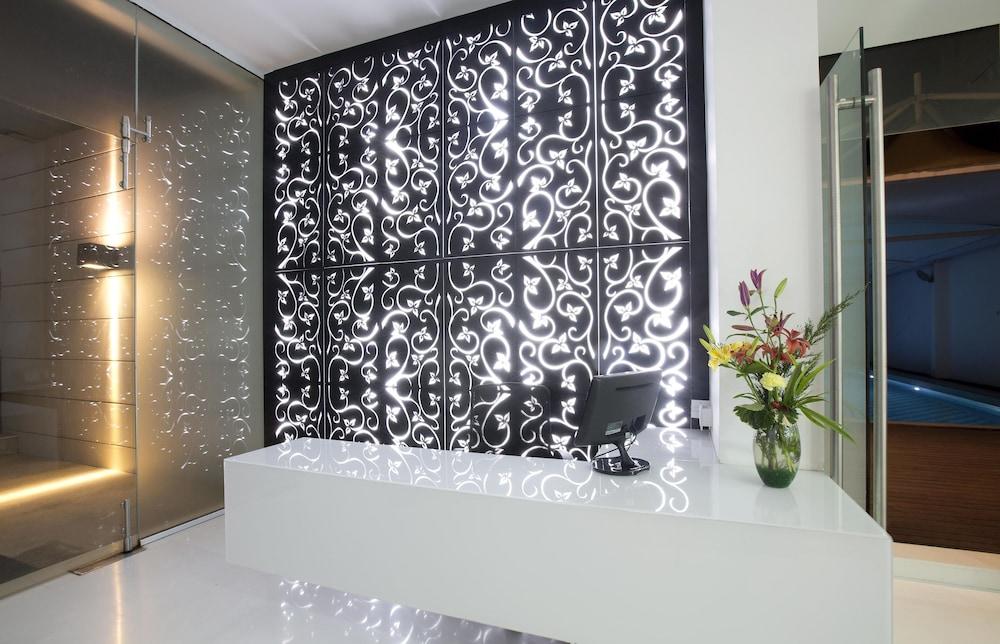 Springs Hotels And Spa Bangalore Luaran gambar