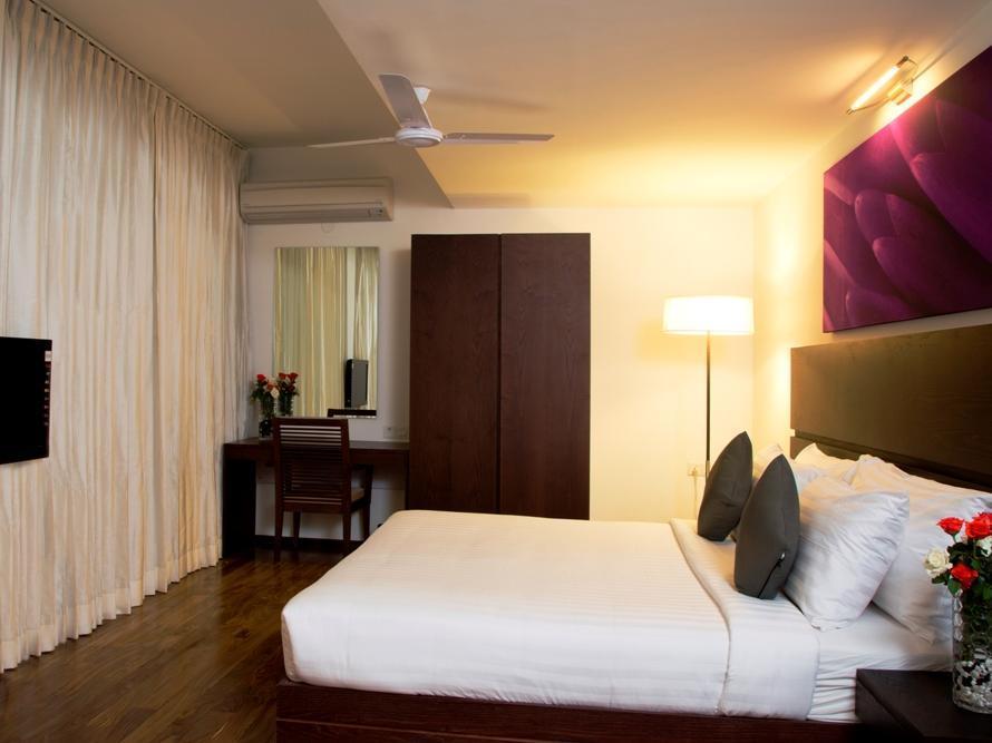 Springs Hotels And Spa Bangalore Luaran gambar