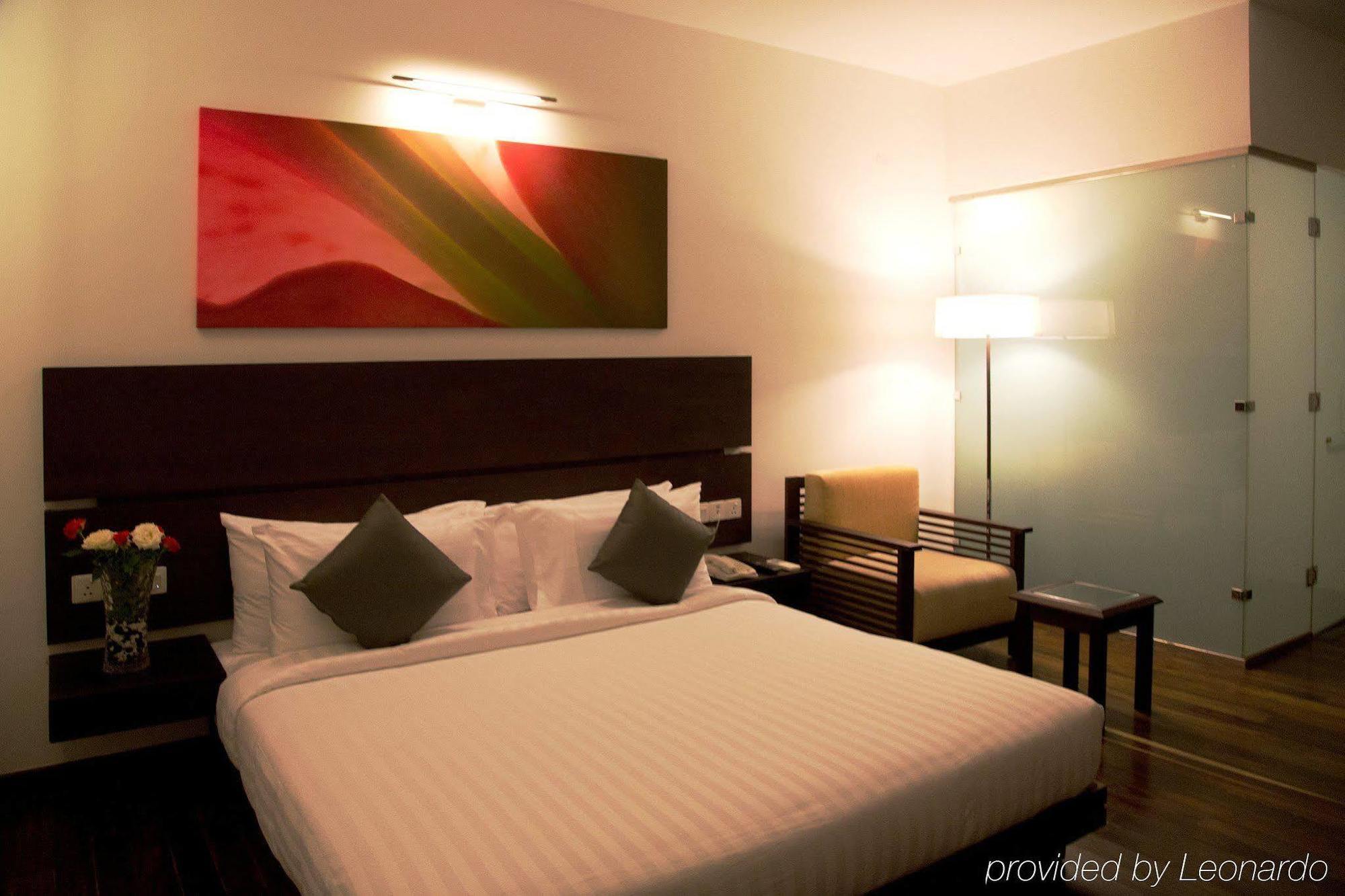 Springs Hotels And Spa Bangalore Bilik gambar